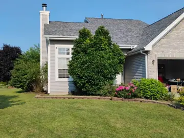 Detached House with xxxx sqft, x Bedrooms, x Bathroom