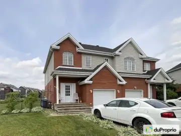 Semi Detached with x Bedrooms, x Bathrooms