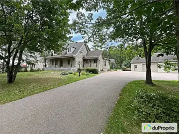 Cottage with x Bedrooms, x Bathrooms
