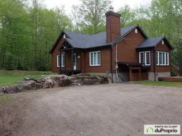 Detached House with x Bedrooms, x Bathrooms