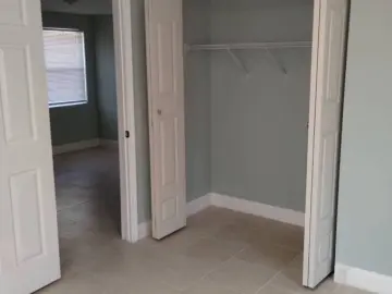 Detached House with xxx sqft, x Bedrooms, x Bathroom