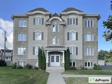 Condominium with x Bedrooms, x Bathroom