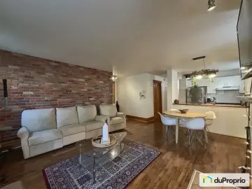 Condominium with x Bedrooms, x Bathroom