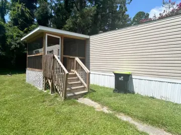 Detached House with xxx sqft, x Bedrooms, x Bathrooms
