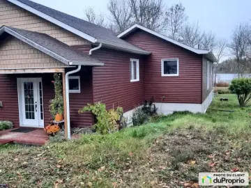 Detached House with x Bedrooms, x Bathroom