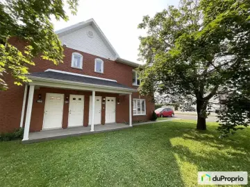 Condominium with x Bedrooms, x Bathroom