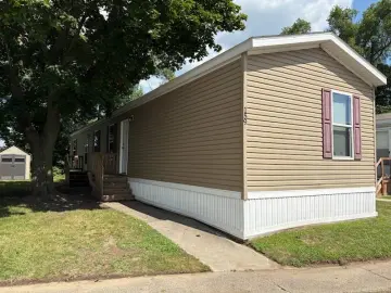 Detached House with xxx sqft, x Bedrooms, x Bathrooms