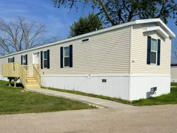 Detached House with xxxx sqft, x Bedrooms, x Bathroom