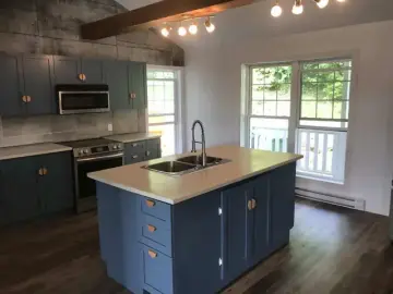 Detached House with x Bedrooms, x Bathrooms