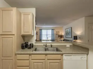 Detached House with xxxx sqft, x Bedrooms, x Bathroom