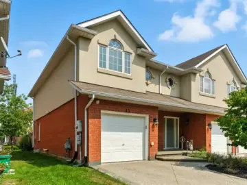 Semi Detached with xxxx sqft, x Bedrooms, x Bathrooms