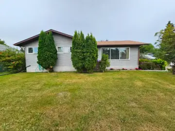 Detached House with xxxx sqft, x Bedrooms, x Bathroom