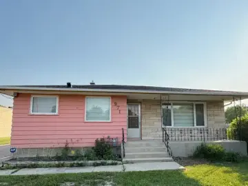 Detached House with xxxx sqft, x Bedrooms, x Bathroom