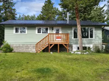 Detached House with xxxx sqft, x Bedrooms, x Bathroom