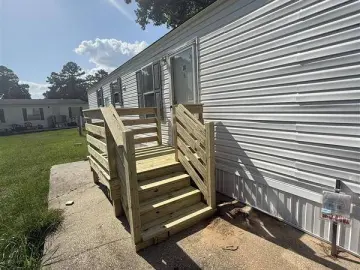 Detached House with xxx sqft, x Bedrooms, x Bathroom