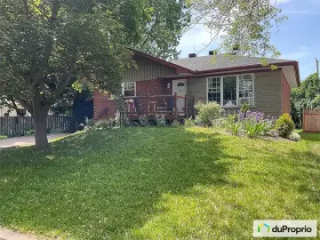Detached House with x Bedrooms, x Bathroom