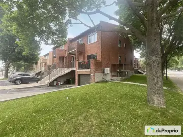 Condominium with x Bedrooms, x Bathroom