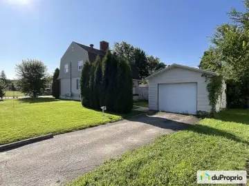 Semi Detached with x Bedrooms, x Bathrooms