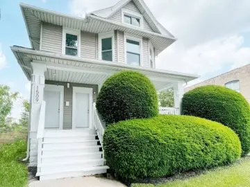 Multi Family with x Bedrooms, x Bathrooms