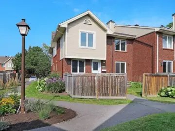 Semi Detached with xxxx sqft, x Bedrooms, x Bathroom