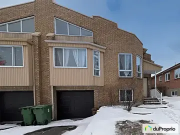Semi Detached with x Bedrooms, x Bathrooms