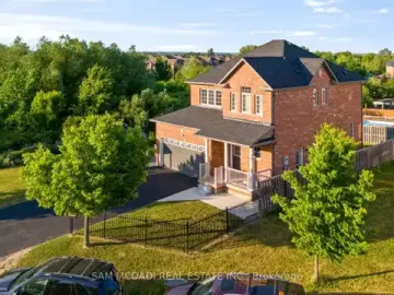 Land with x Bedrooms, x Bathrooms