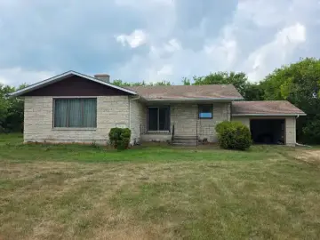 Detached House with x Bedrooms, x Bathrooms