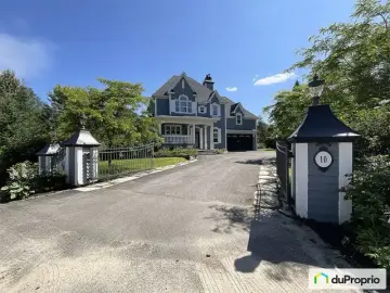 Land with x Bedrooms, x Bathrooms