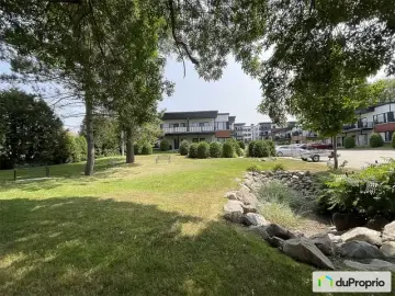 Condominium with x Bedrooms, x Bathroom