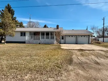 Detached House with xxxx sqft, x Bedrooms, x Bathroom