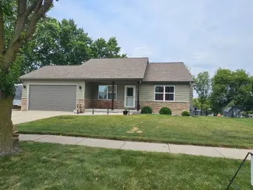 Detached House with xxxx sqft, x Bedrooms, x Bathroom