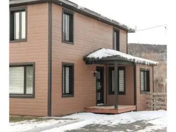 Detached House with xxxx sqft, x Bedrooms, x Bathroom