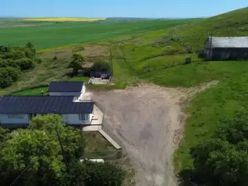Land with x Bedrooms, x Bathrooms