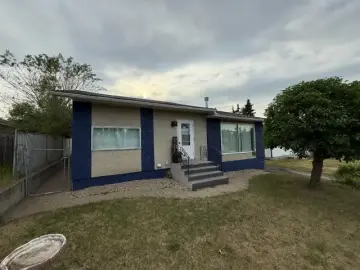 Land with x Bedrooms, x Bathrooms