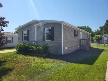 Detached House with xxxx sqft, x Bedrooms, x Bathroom