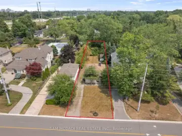 Land with x Bedrooms, x Bathrooms