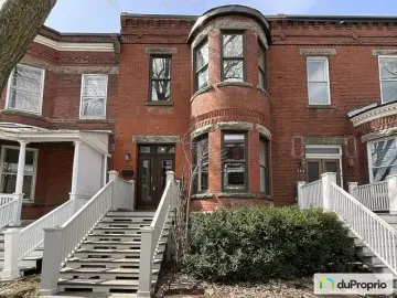 Semi Detached with x Bedrooms, x Bathrooms