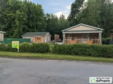Detached House with x Bedroom, x Bathroom