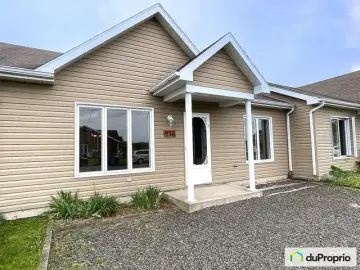 Semi Detached with x Bedrooms, x Bathroom