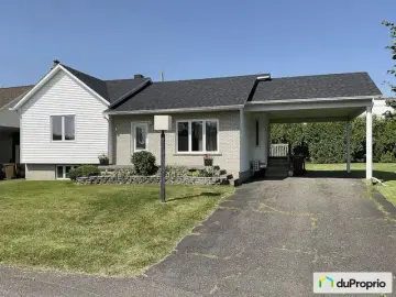 Detached House with x Bedrooms, x Bathrooms
