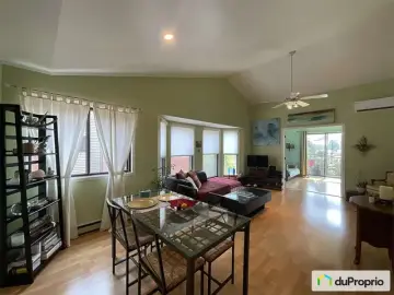 Condominium with x Bedrooms, x Bathroom
