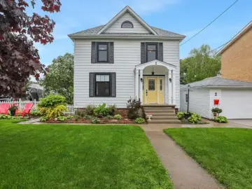 Land with x Bedrooms, x Bathrooms