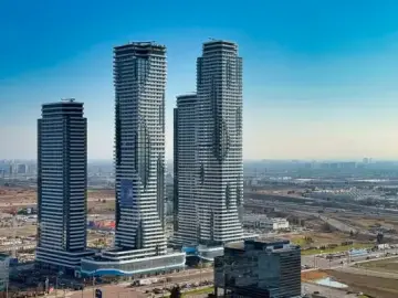 Condominium with xxx sqft, x Bedrooms, x Bathrooms