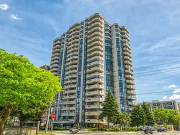 Condominium with x Bedrooms, x Bathrooms