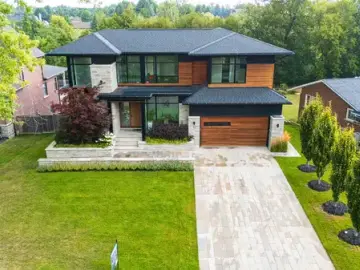 Land with x Bedrooms, x Bathrooms