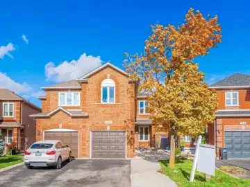 Semi Detached with x Bedrooms, x Bathrooms