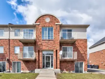 Condominium with xxx sqft, x Bedrooms, x Bathroom