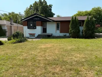 Multi Family with x Bedrooms, x Bathrooms