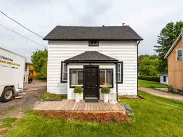 Cottage with x Bedrooms, x Bathroom
