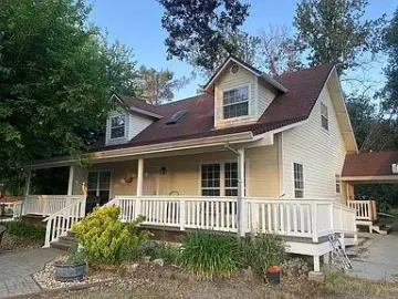 Detached House with xxxx sqft, x Bedrooms, x Bathroom